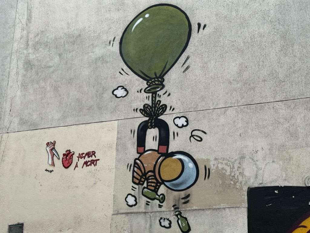 Paris Street Art Balloon with Magnet